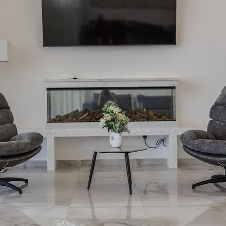 Olymp Royal Palace - Beachfront Luxury Estate