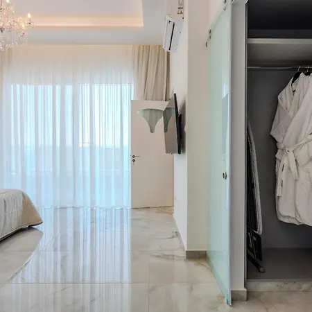 Olymp Royal Palace - Beachfront Luxury Estate * Kissonerga
