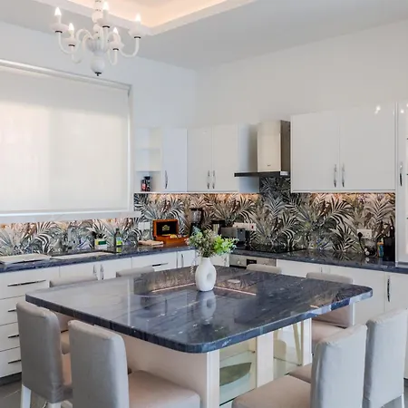 Olymp Royal Palace - Beachfront Luxury Estate Villa *