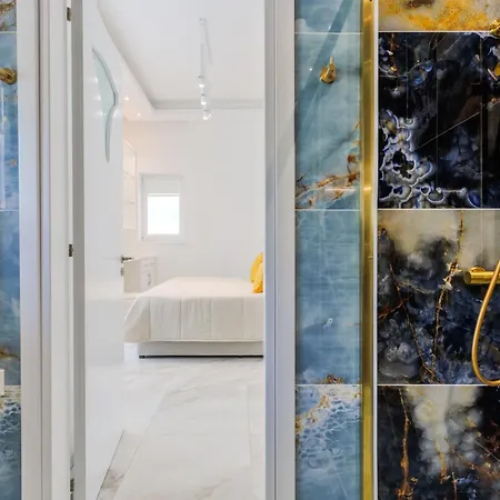 Villa Olymp Royal Palace - Beachfront Luxury Estate