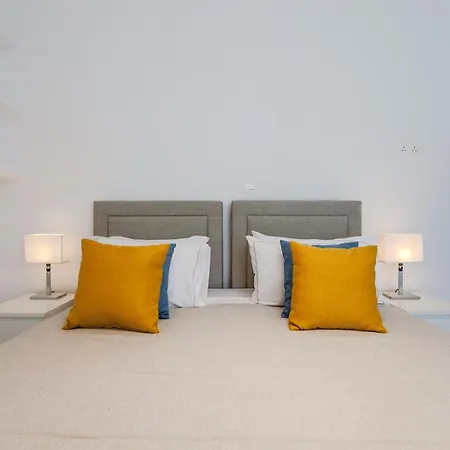 Villa Olymp Royal Palace - Beachfront Luxury Estate