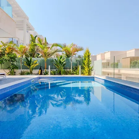 Olymp Royal Palace - Beachfront Luxury Estate *